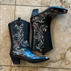 Elegant Black and Red Swirl Heeled Boots